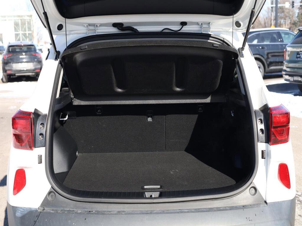 Used 2022 Kia Seltos SX w/ Sunroof Package image 20