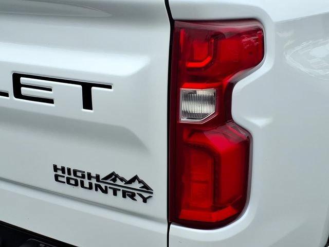 Used 2023 Chevrolet Silverado 1500 High Country w/ High Country Premium Package AWD/4WD image 11