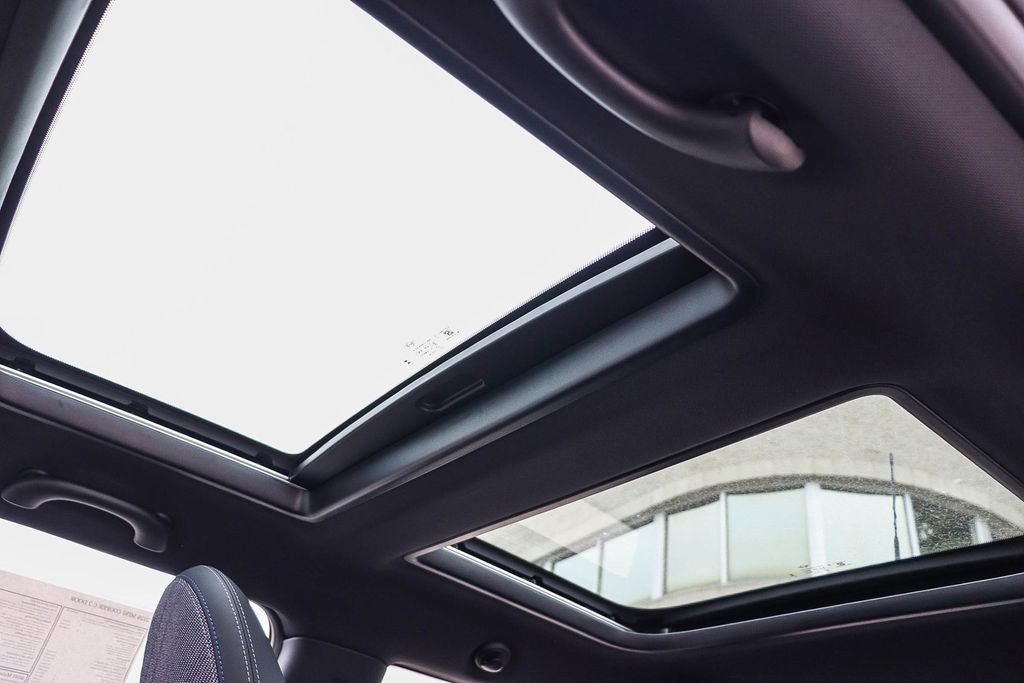 New 2026 MINI Cooper 2-Door Hardtop image 26