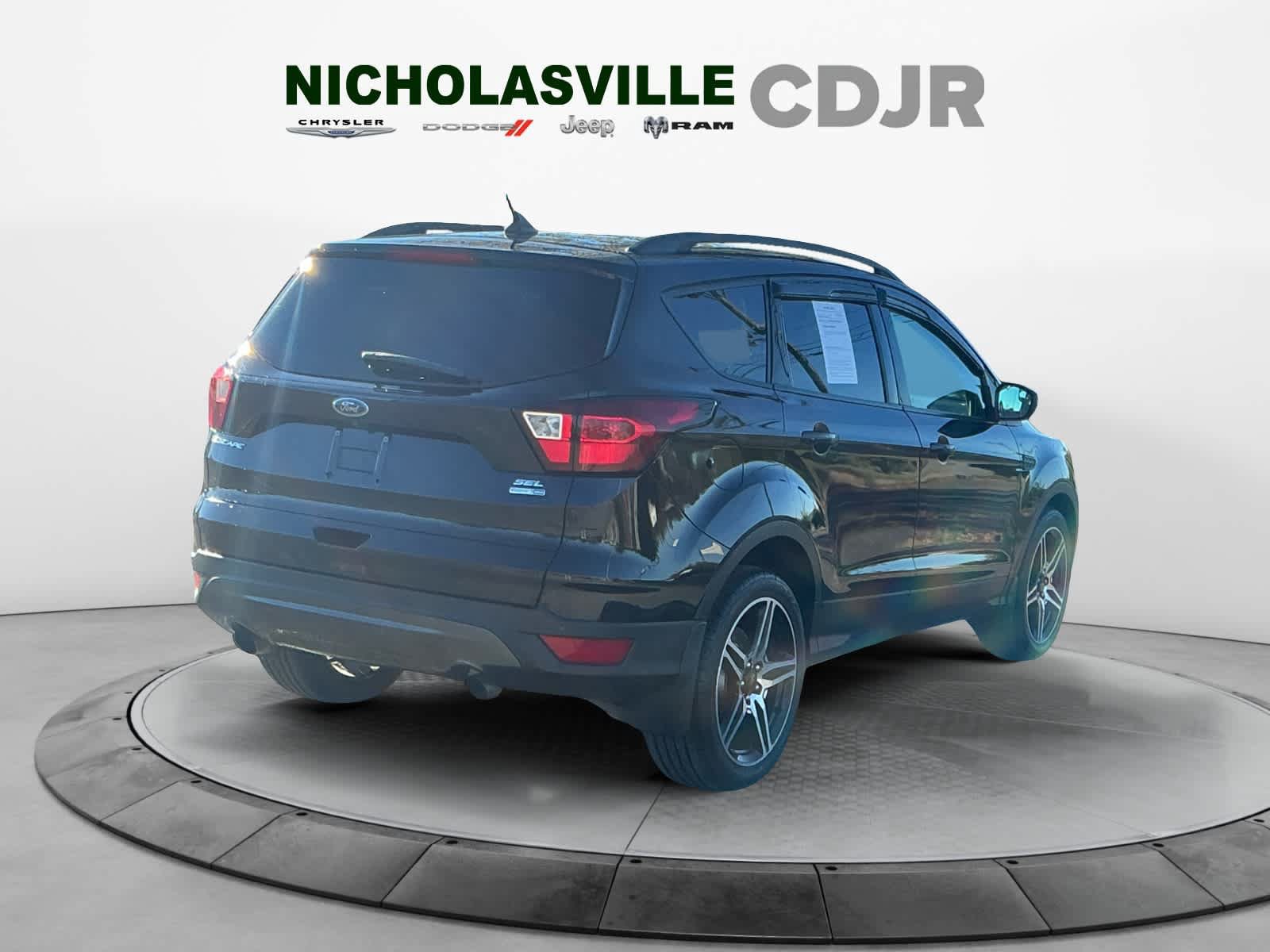 Used 2019 Ford Escape SEL AWD/4WD image 5