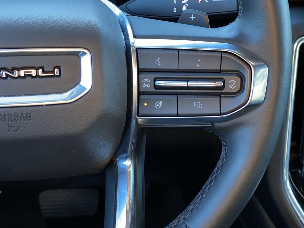 Certified 2025 GMC Yukon XL Denali image 21