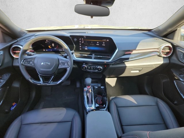 Used 2024 Chevrolet Trax RS w/ Sunroof Package FWD image 20