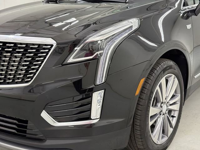 Certified 2025 Cadillac XT5 Premium Luxury w/ LPO, Floor Liner Package AWD/4WD image 15