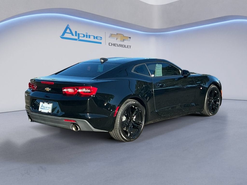 Certified 2023 Chevrolet Camaro LT RWD image 5