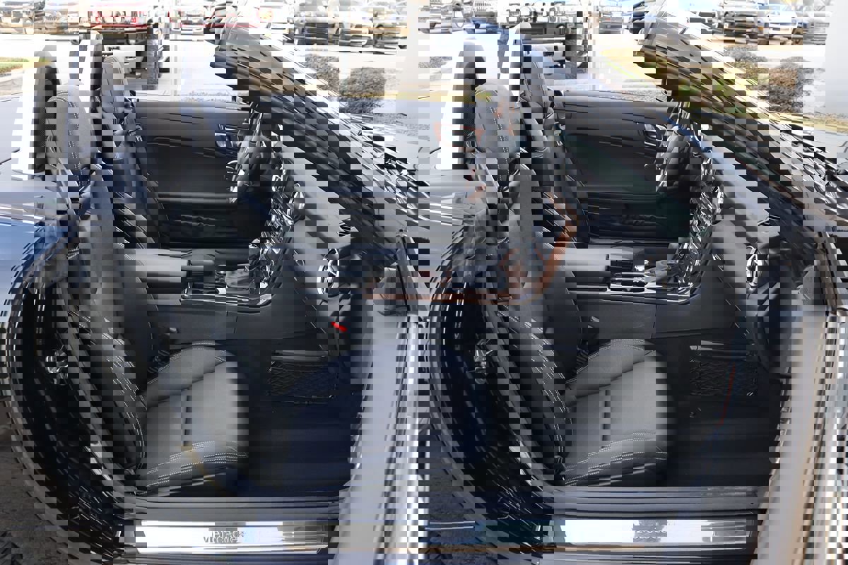 Used 2014 Mercedes-Benz SLK 350 image 28