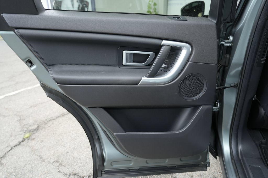 Used 2019 Land Rover Discovery Sport AWD/4WD image 28
