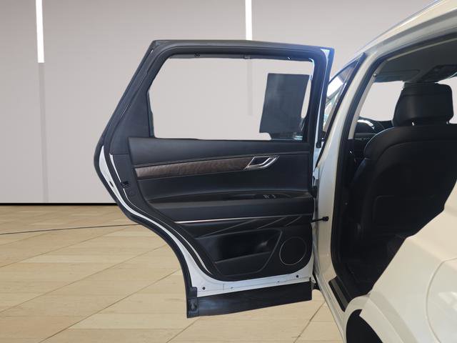 Used 2023 Genesis GV80 2.5T w/ Winter Weather Package image 24