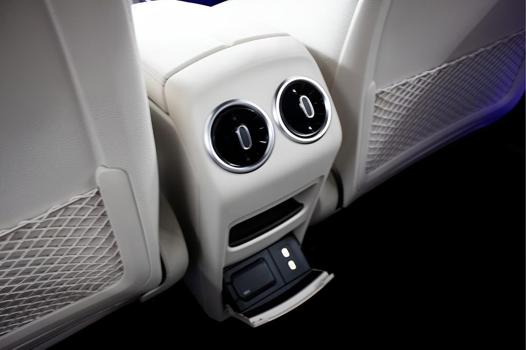 Used 2025 Mercedes-Benz GLB 250 GLB 250 image 29