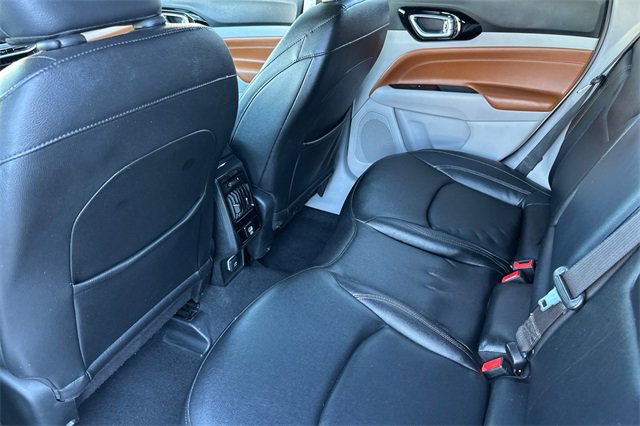 Certified 2024 Jeep Compass Limited image 14