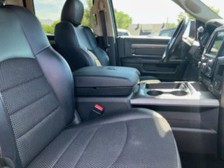 Used 2018 RAM 2500 Big Horn w/ Sport Appearance Group image 8