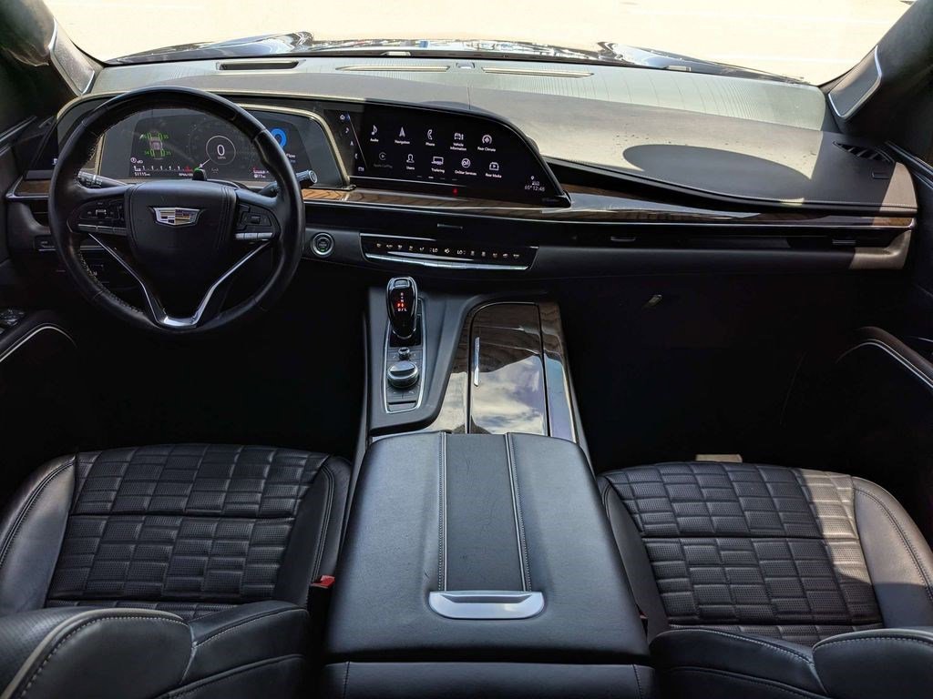 Used 2024 Cadillac Escalade Sport Platinum RWD image 18