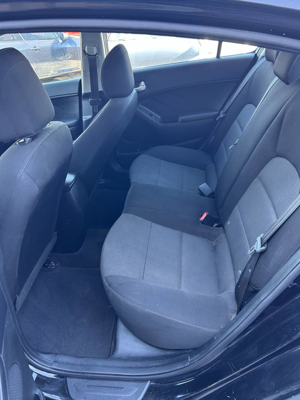 Used 2018 Kia Forte LX image 18