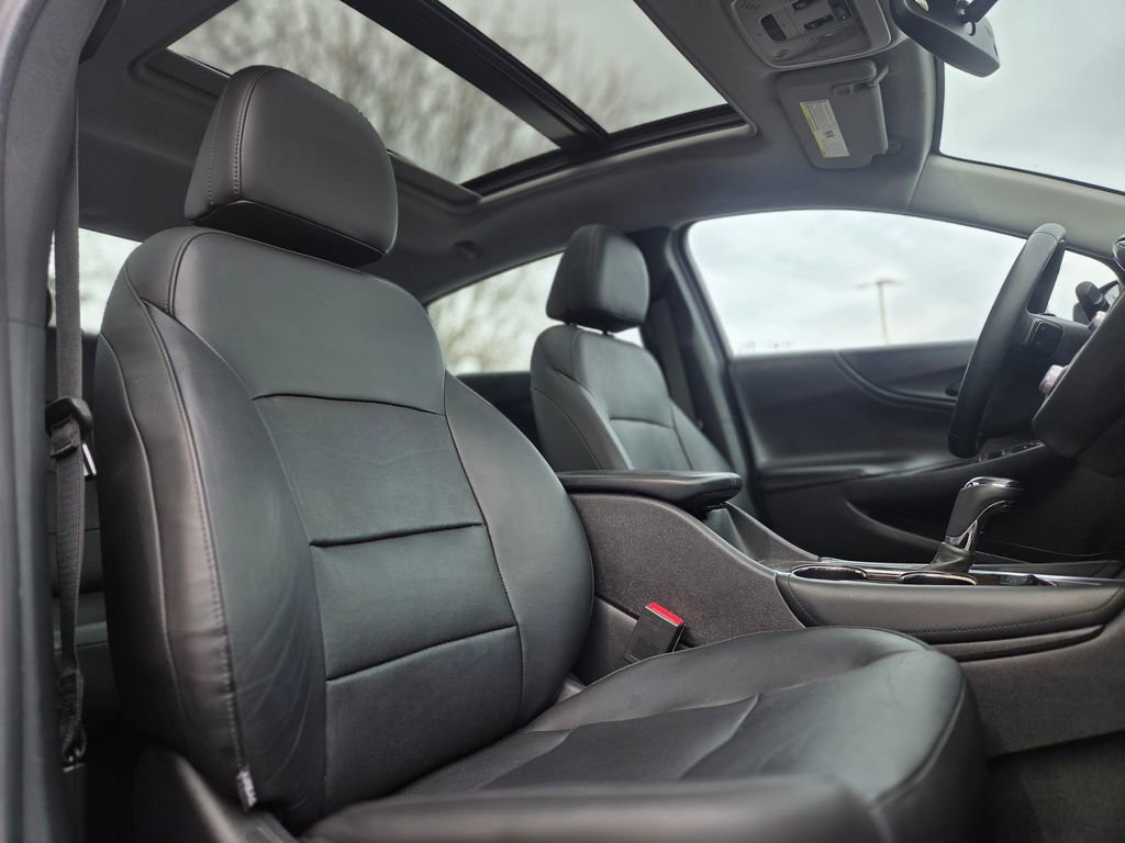 Used 2016 Chevrolet Malibu Premier w/ Driver Confidence Package II image 26