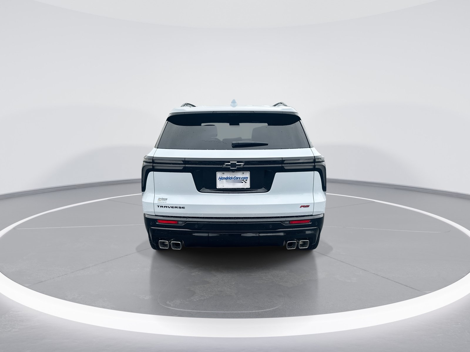 Used 2026 Chevrolet Traverse RS w/ LPO, Floor Liner Package FWD image 8