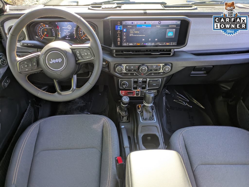 Used 2024 Jeep Gladiator Sport AWD/4WD image 24