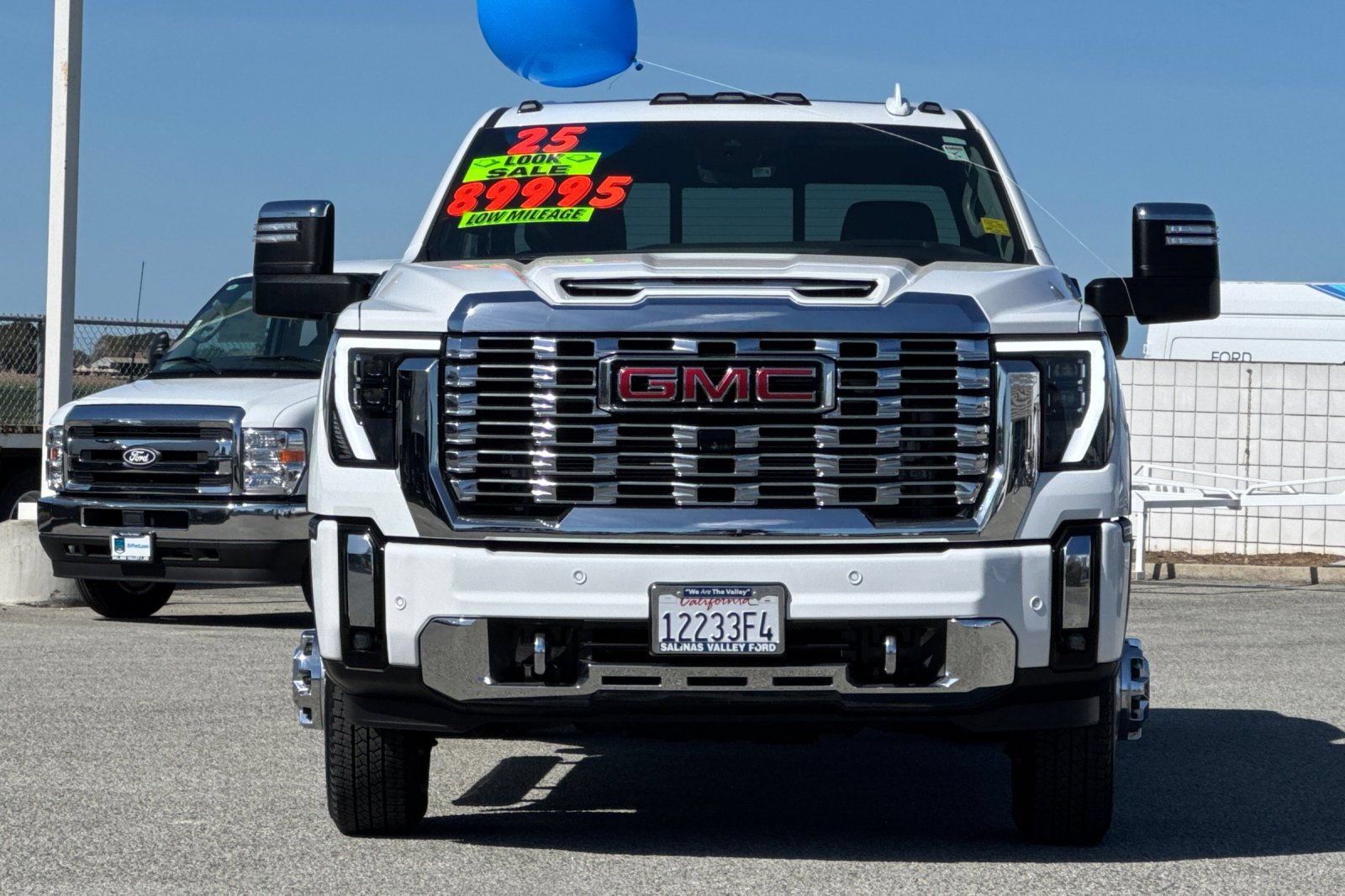 Used 2025 GMC Sierra 3500 Denali w/ Denali Reserve Package AWD/4WD image 9