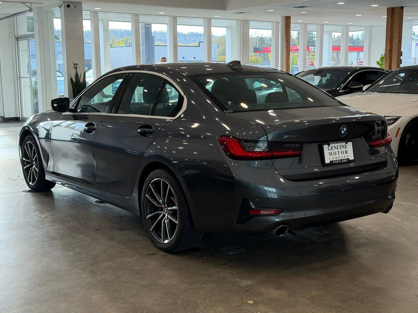 Used 2020 BMW 330i xDrive Sedan w/ Convenience Package image 6