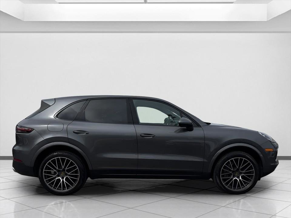 Used 2021 Porsche Cayenne image 8