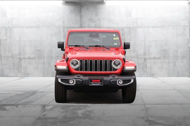 Used 2025 Jeep Wrangler Unlimited Sahara AWD/4WD image 4
