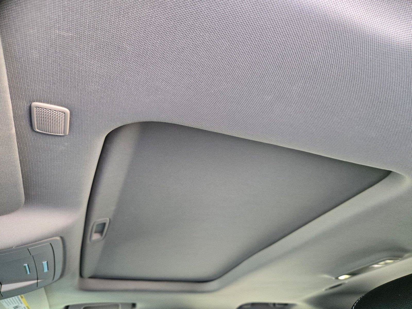 Used 2020 GMC Yukon SLT RWD image 9