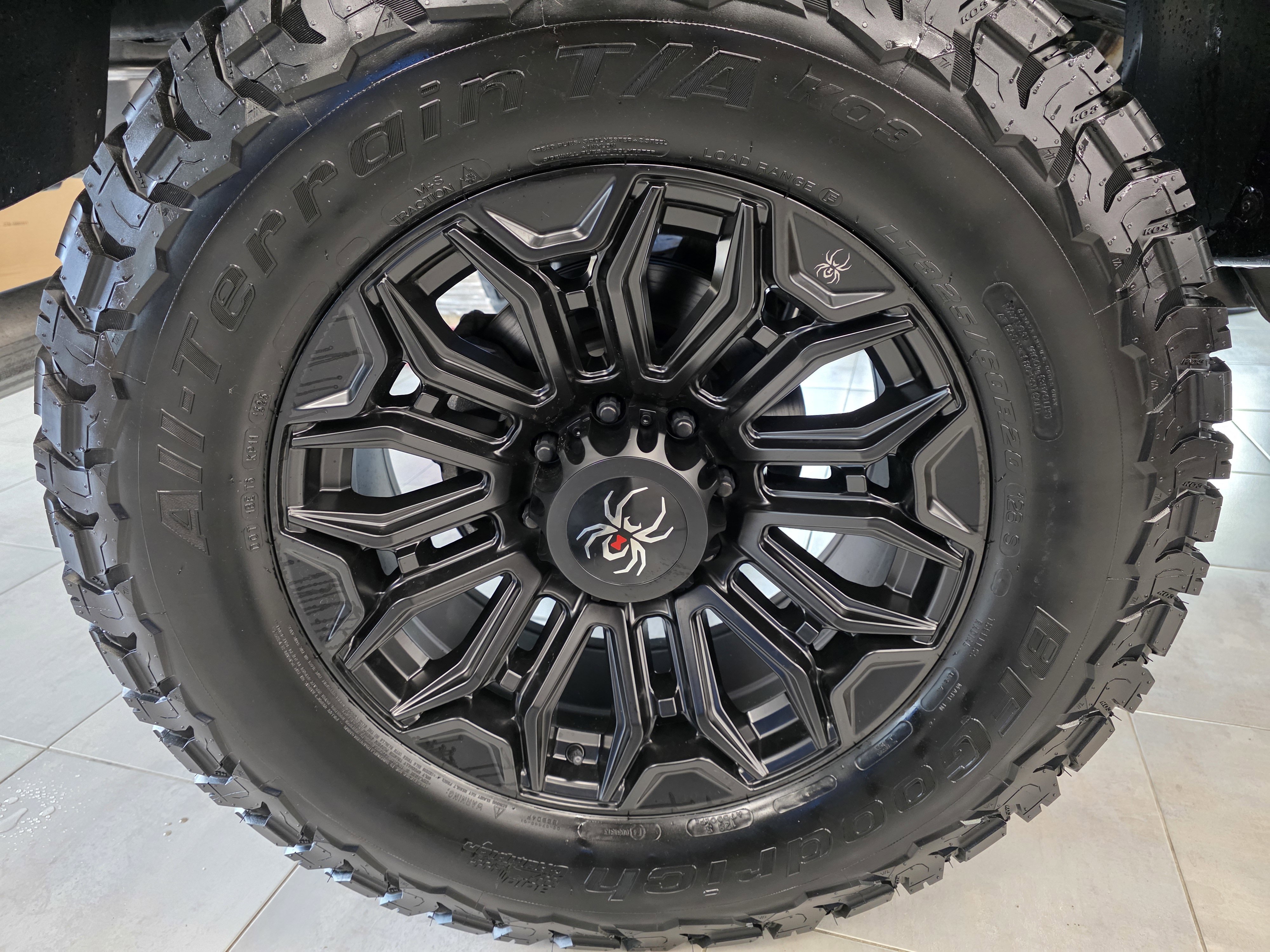 New 2025 RAM 2500 Big Horn AWD/4WD image 6