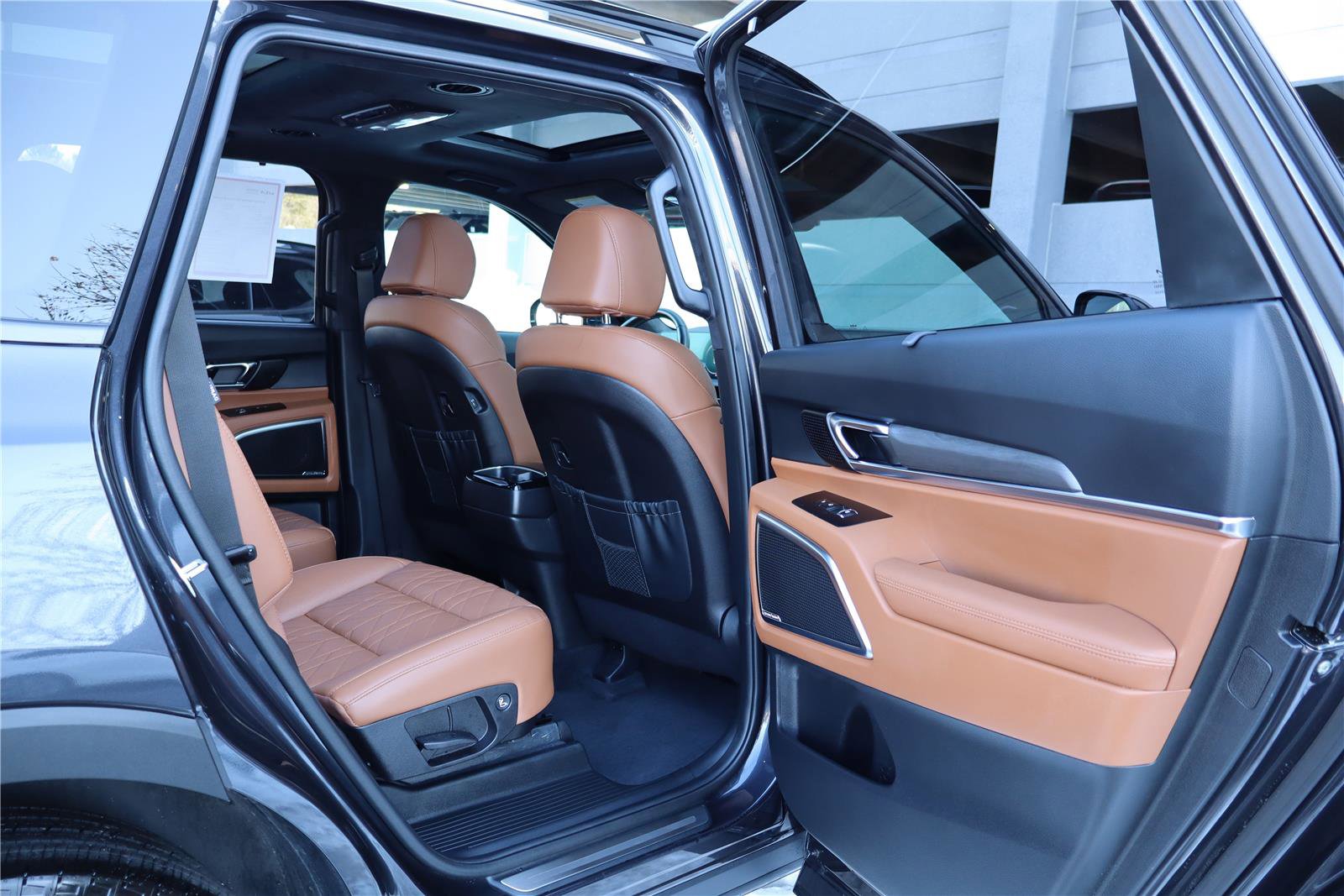 Used 2025 Kia Telluride SX Prestige X-Line image 31