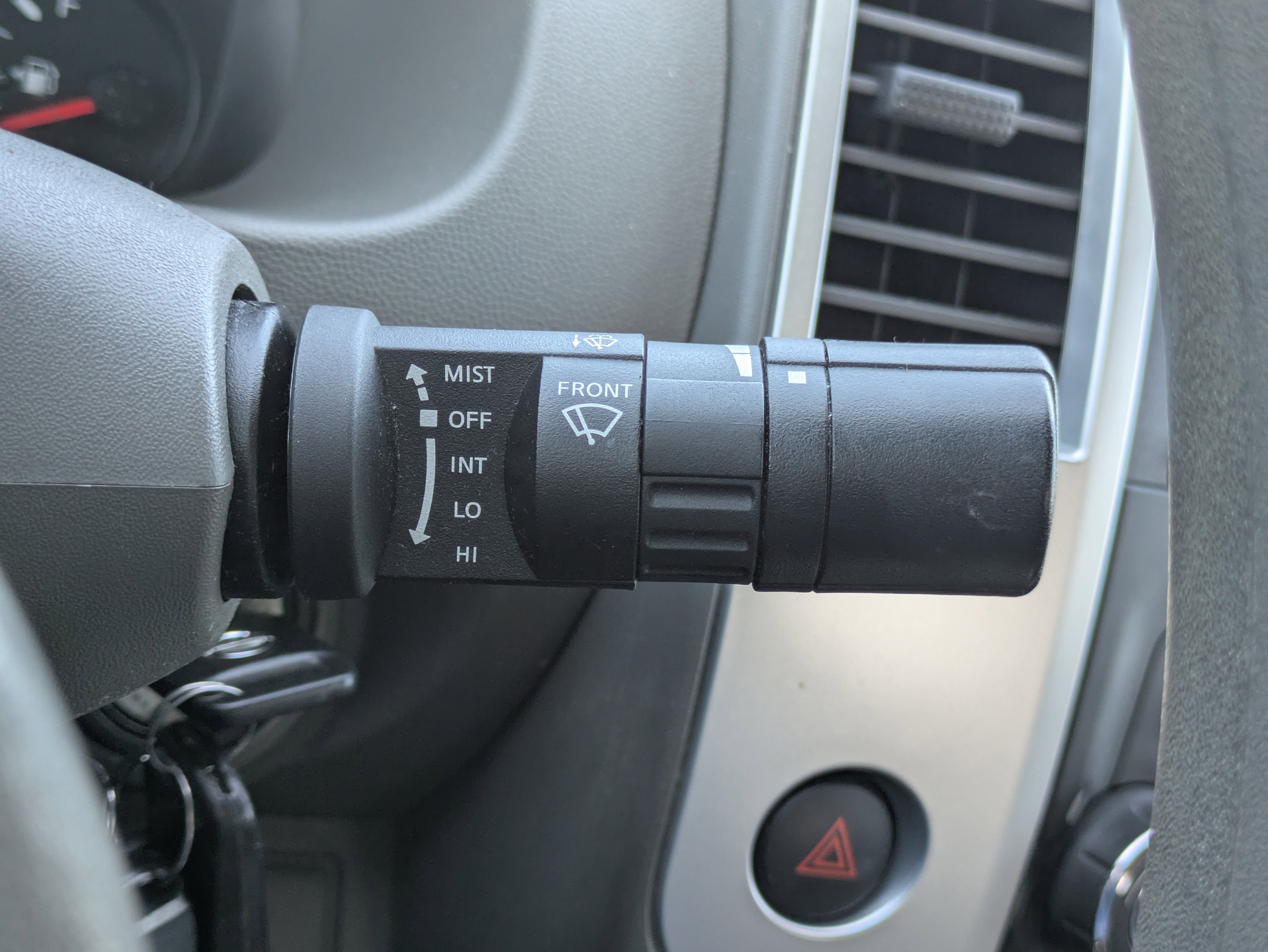 Used 2015 Nissan Frontier SV image 16