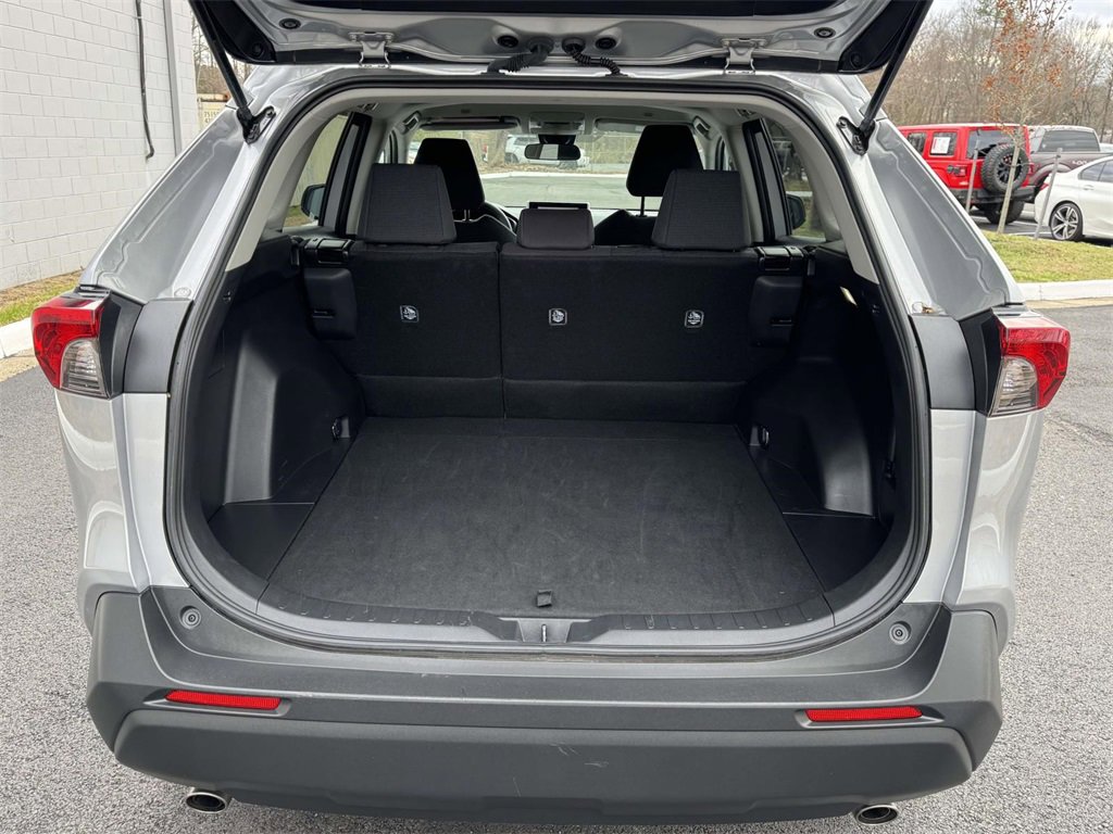 Used 2025 Toyota RAV4 LE image 15