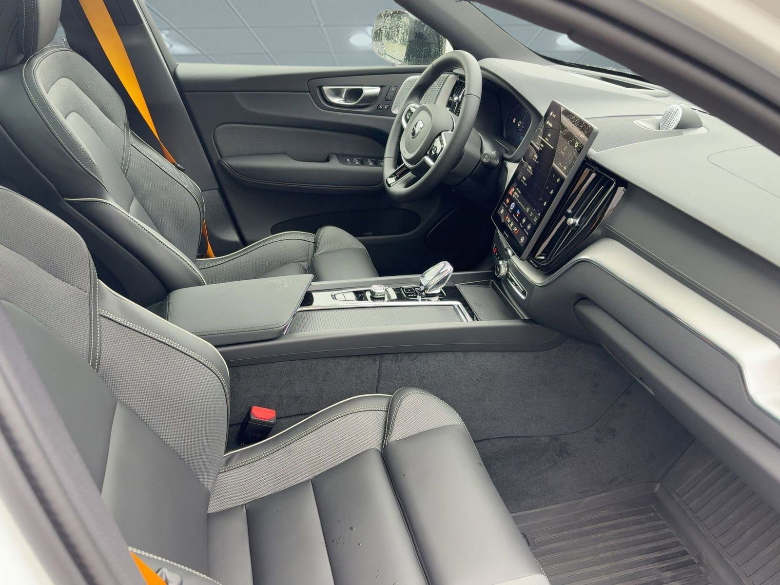 New 2026 Volvo XC60 T8 Polestar w/ Protection Package image 30