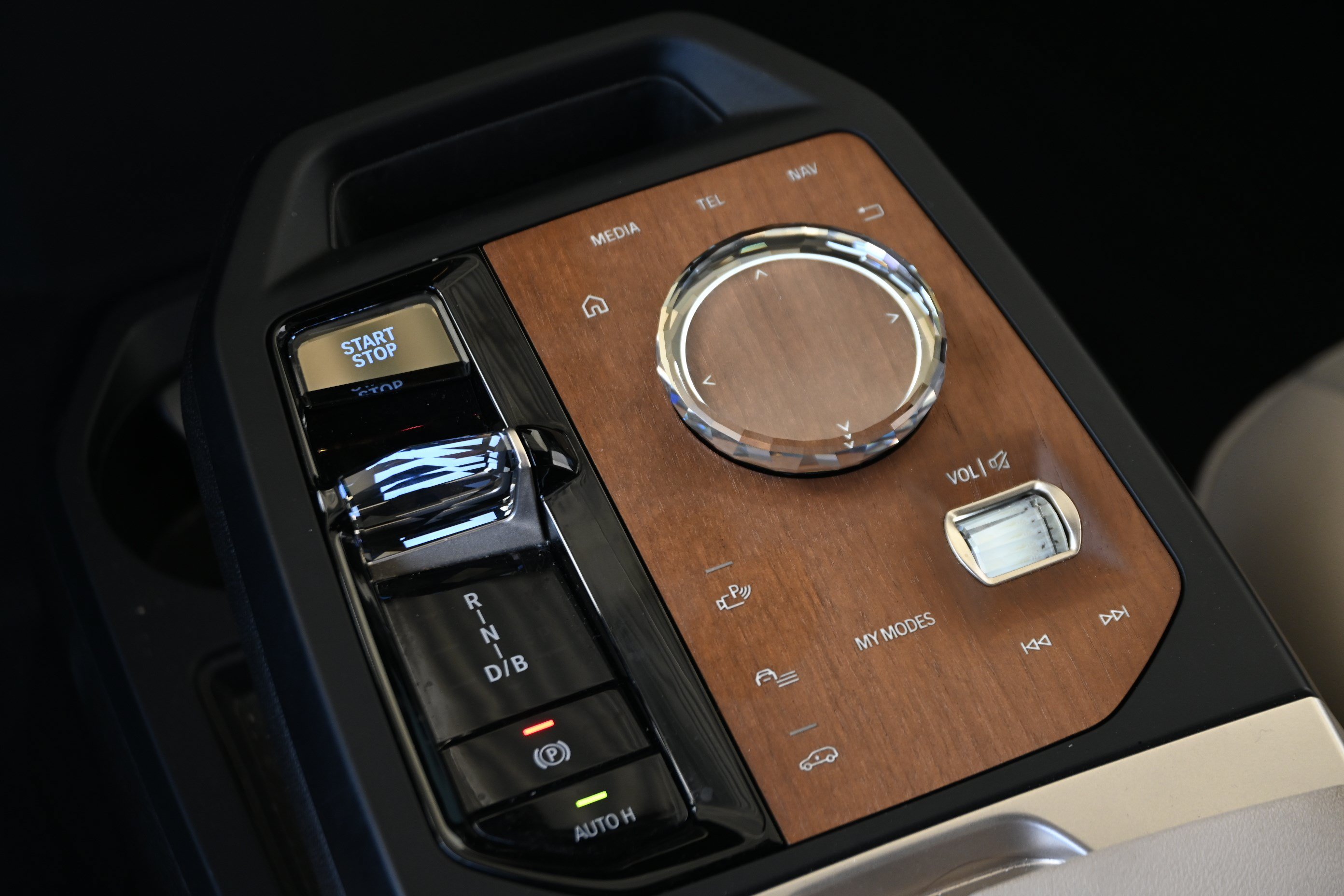 Certified 2024 BMW iX M60 AWD/4WD image 21