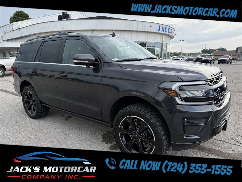Used 2024 Ford Expedition Limited image 13