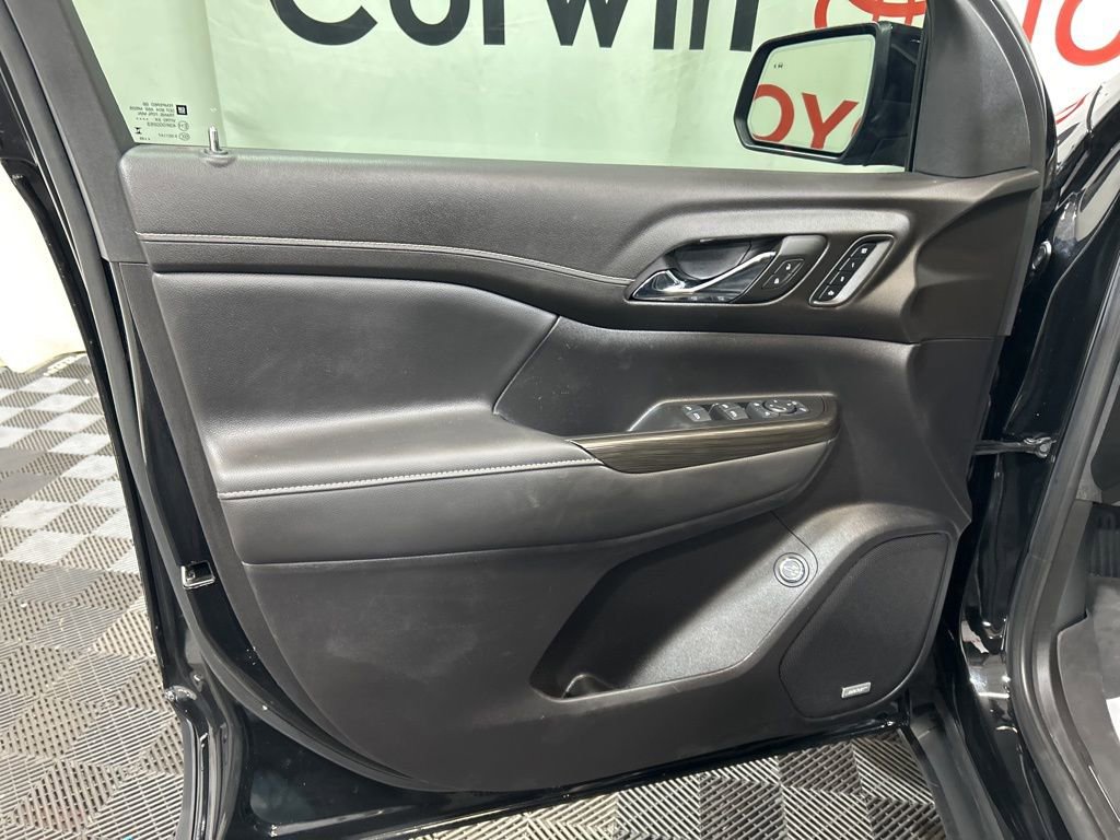 Used 2023 GMC Acadia SLT w/ Technology Package image 23