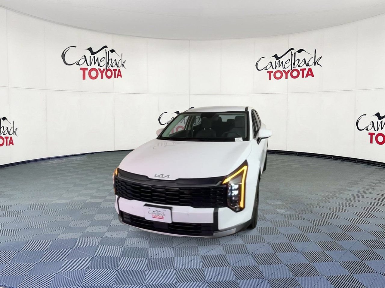 Used 2026 Kia Sportage LX FWD image 6
