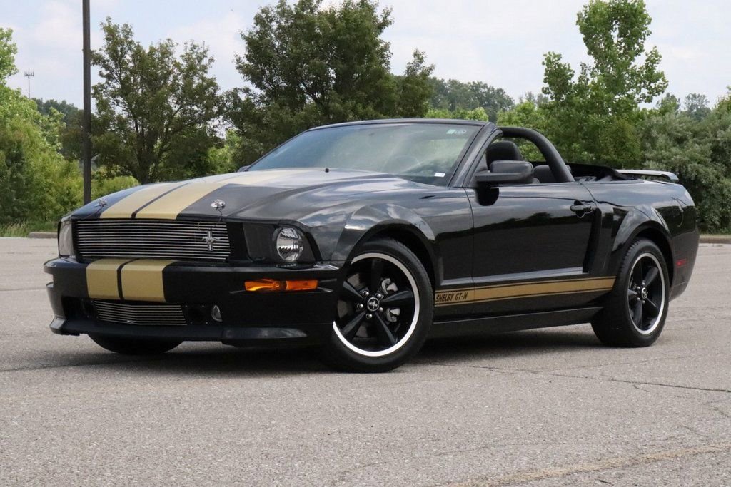 Used 2007 Ford Mustang GT image 2