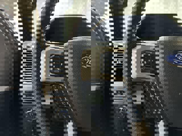 Used 2015 Ford F150 Lariat w/ Equipment Group 502A Luxury image 17