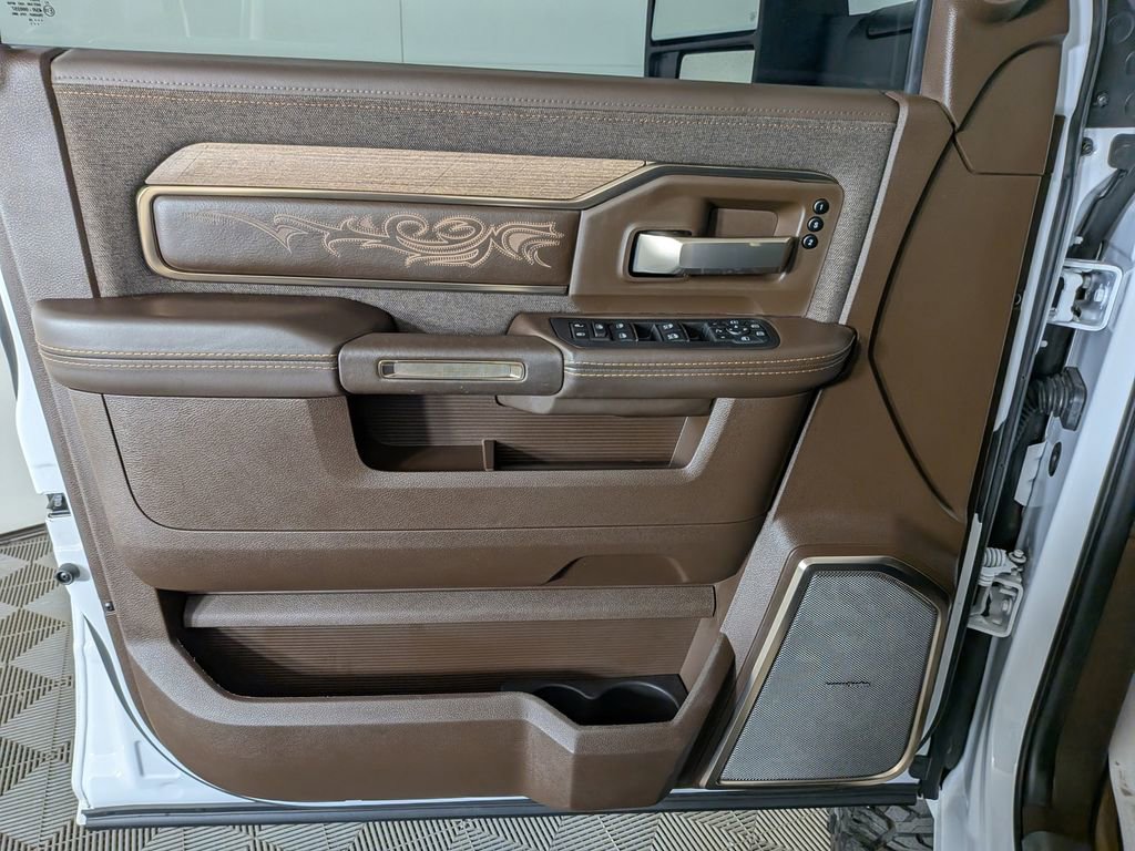 Used 2025 RAM 3500 Longhorn image 17