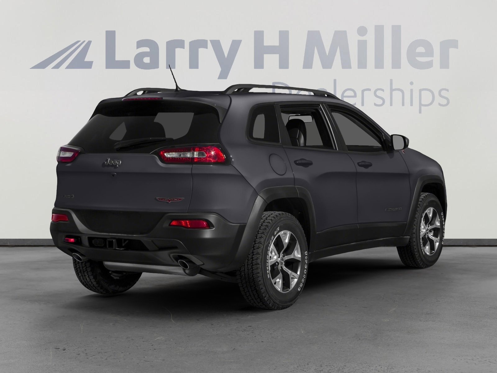 Used 2016 Jeep Cherokee Trailhawk w/ Cold Weather Group image 3