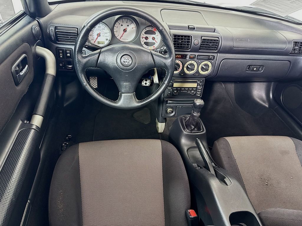 Used 2000 Toyota MR2 image 20