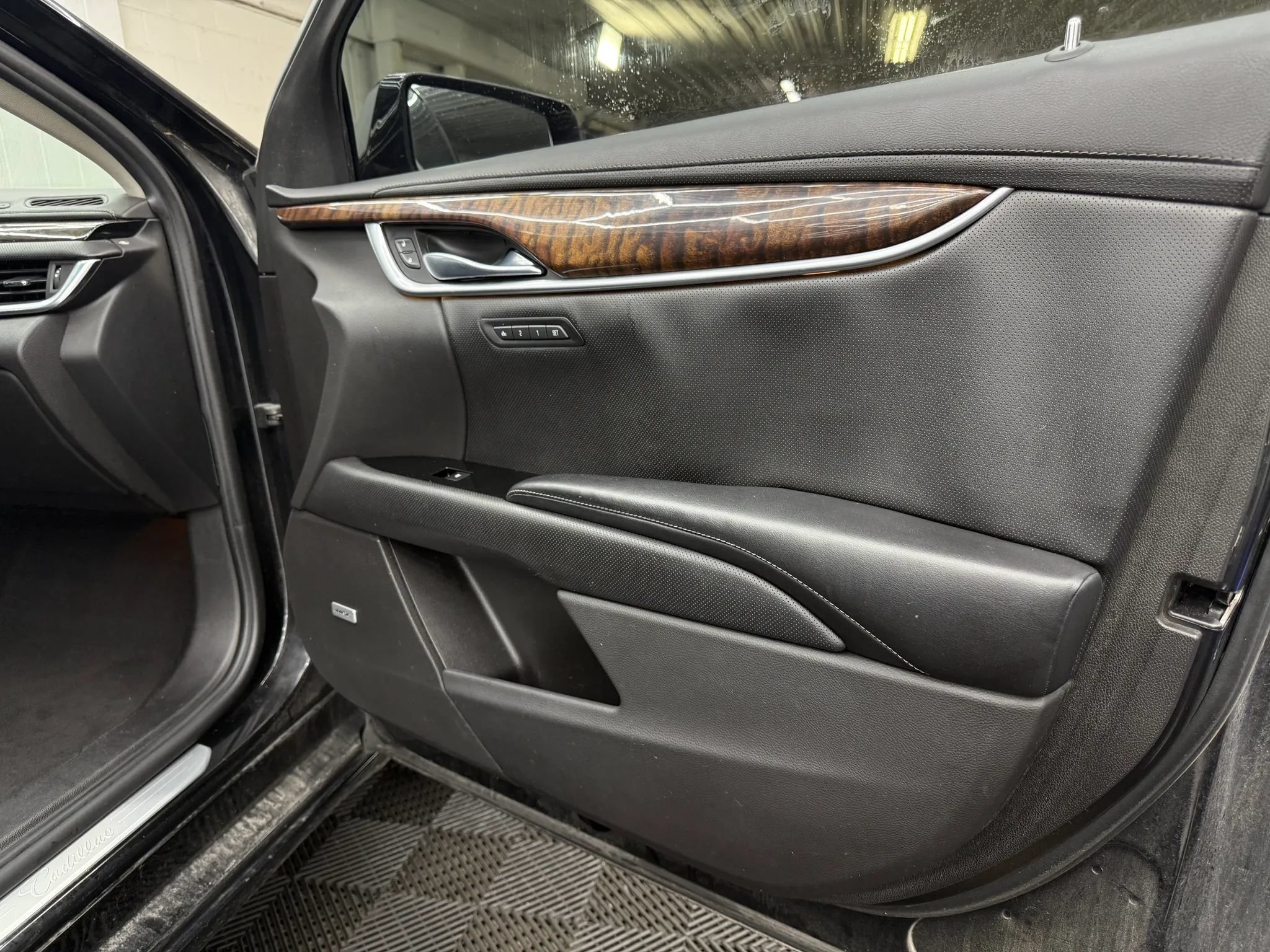 Used 2014 Cadillac XTS Vsport Premium AWD/4WD image 5