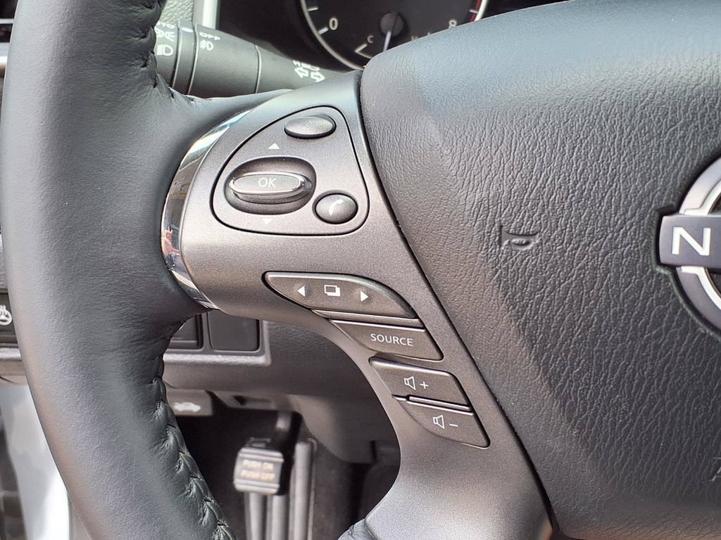 Used 2023 Nissan Murano Platinum w/ Cargo Package FWD image 36