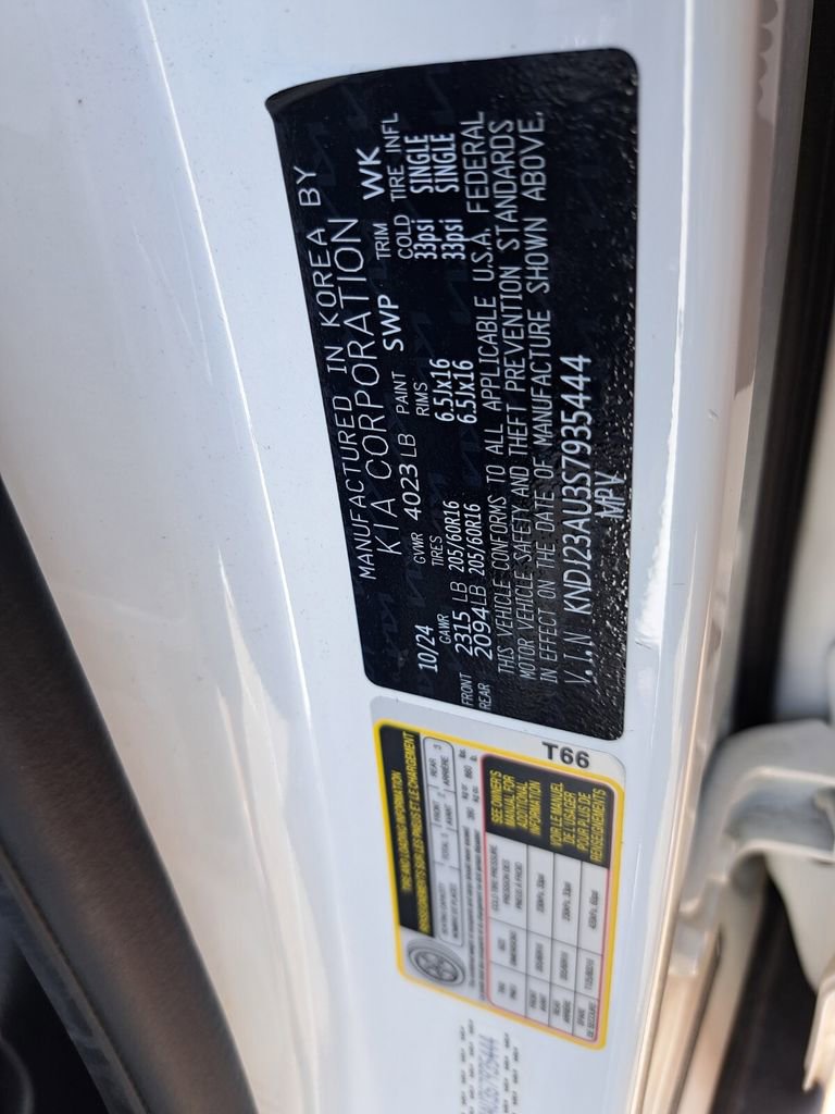 Used 2025 Kia Soul LX w/ LX Technology Package image 22