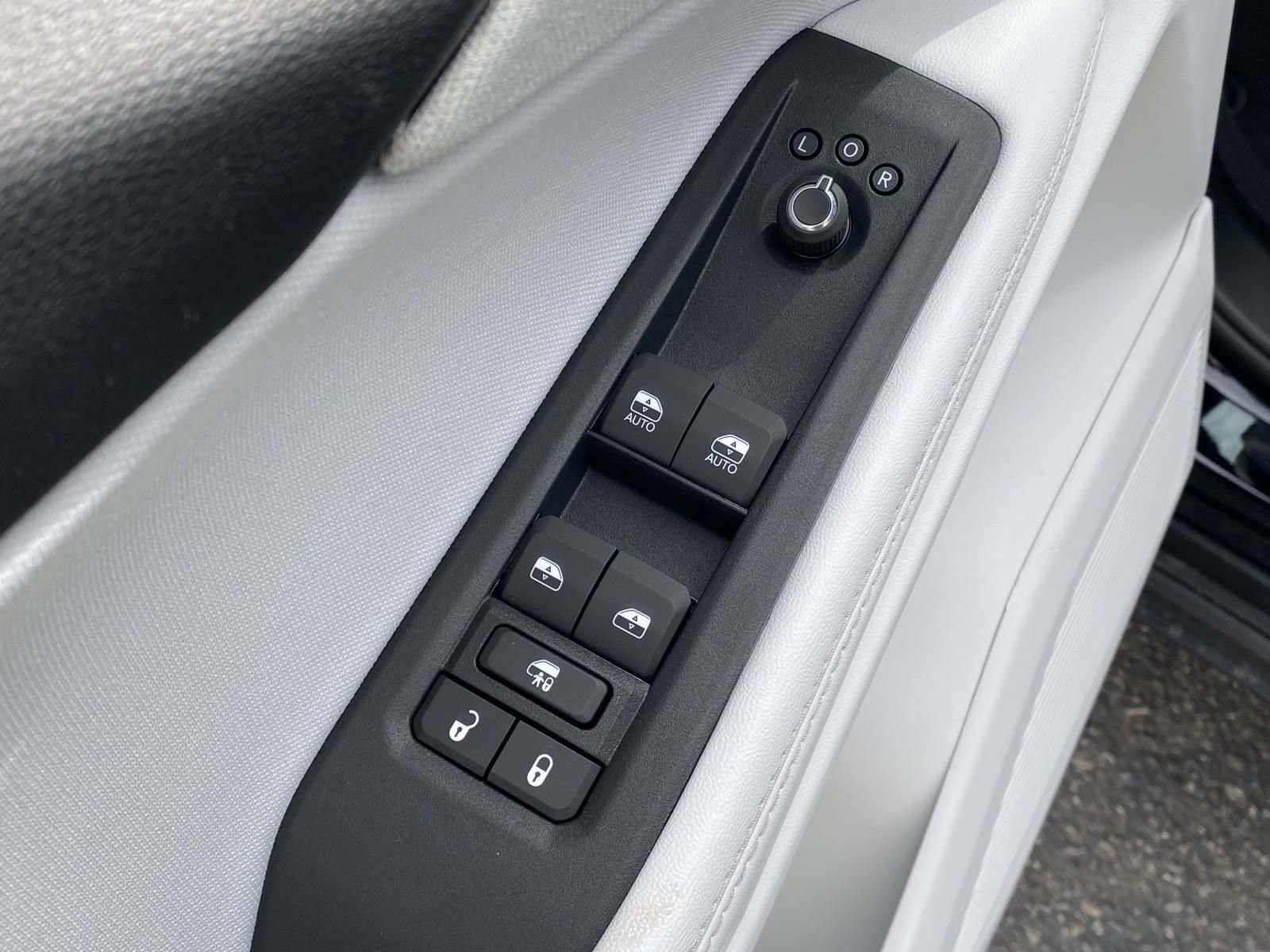 New 2026 Jeep Cherokee Laredo image 18