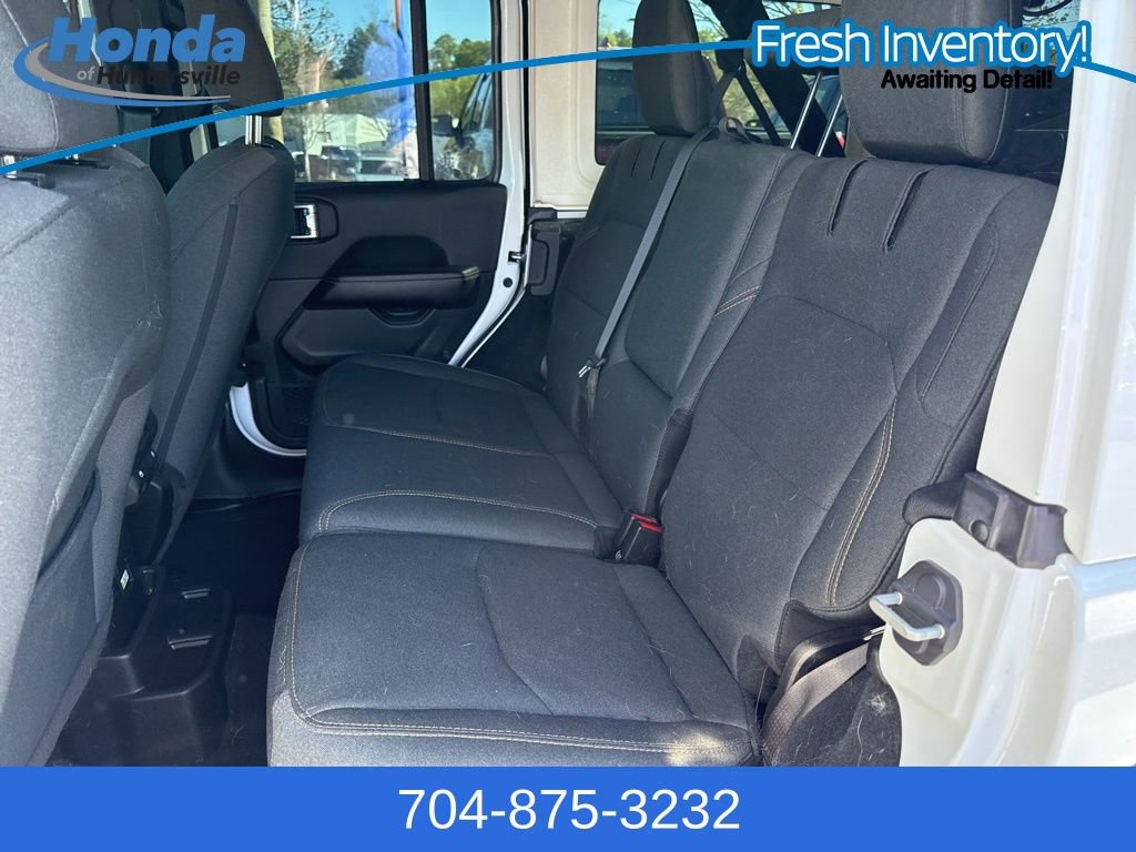 Used 2024 Jeep Wrangler Unlimited Sahara image 11