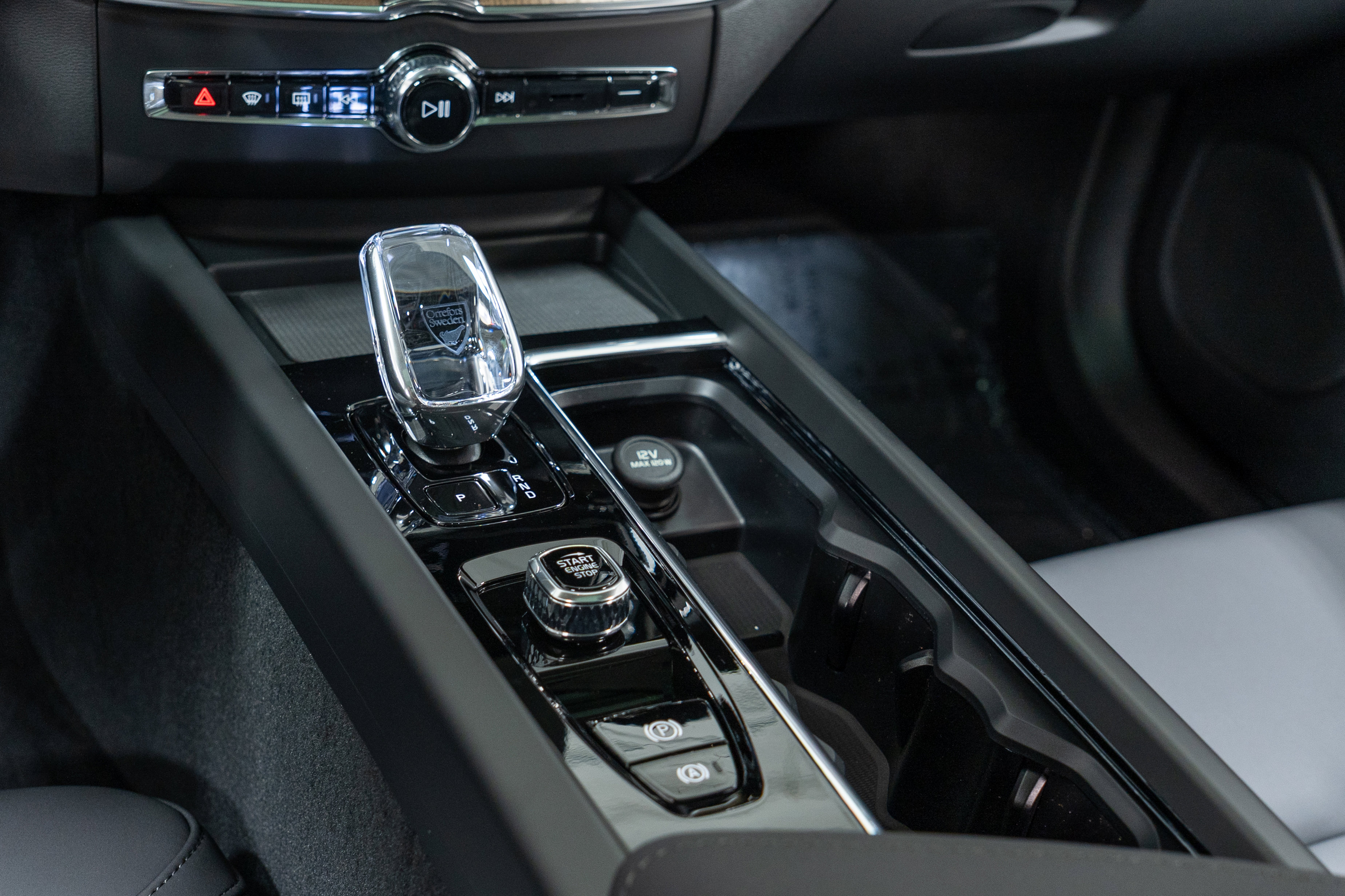 New 2026 Volvo XC60 B5 Plus w/ Climate Package image 20