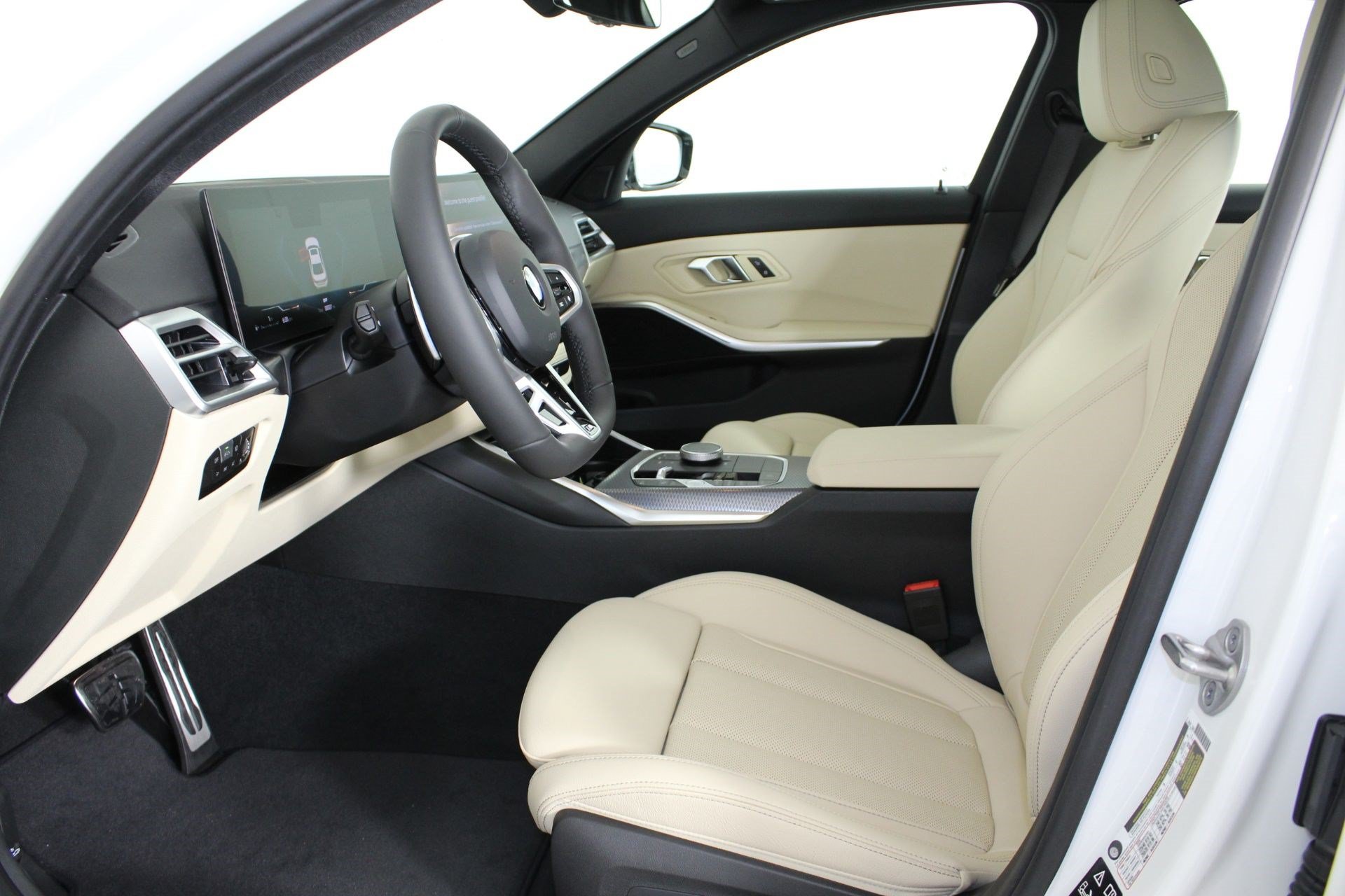 Used 2026 BMW 330i xDrive Sedan AWD/4WD image 24
