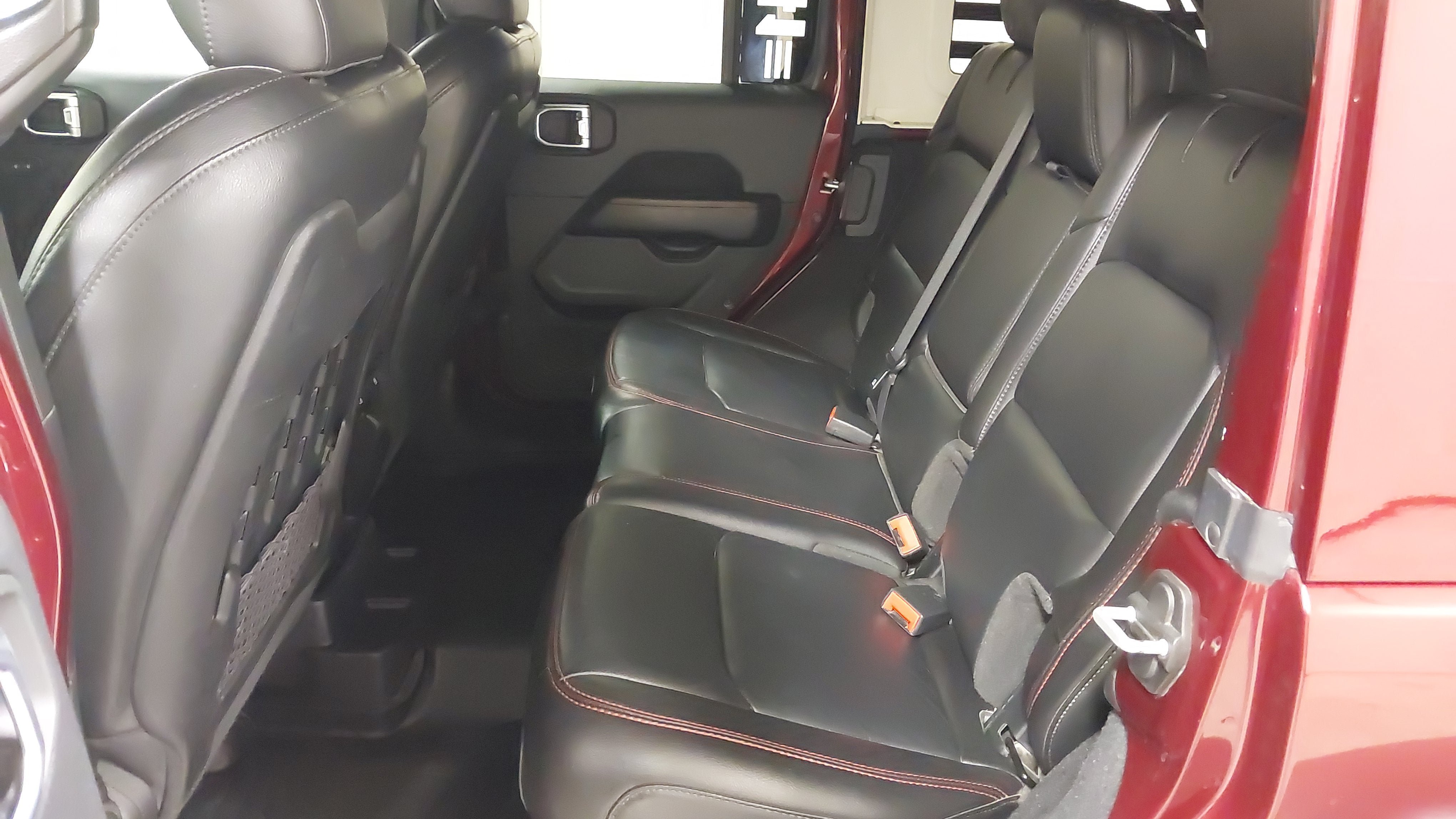 Used 2021 Jeep Wrangler Unlimited Rubicon w/ Safety Group AWD/4WD image 35