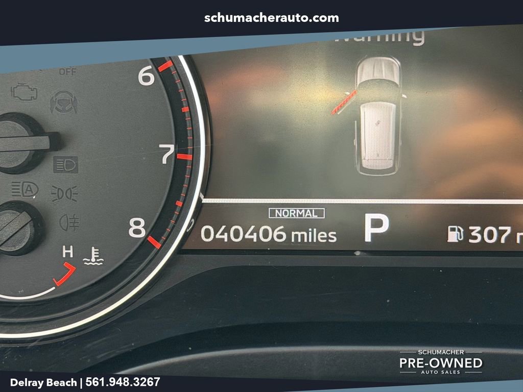 Used 2024 Mitsubishi Outlander FWD image 26