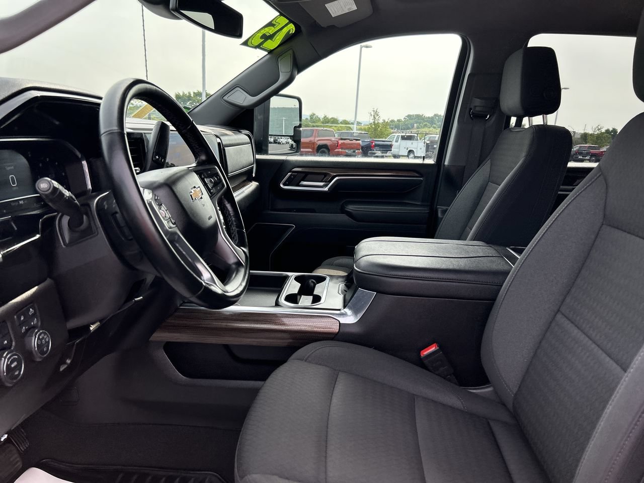 Used 2025 Chevrolet Silverado 2500 LT w/ All Star Edition AWD/4WD image 22