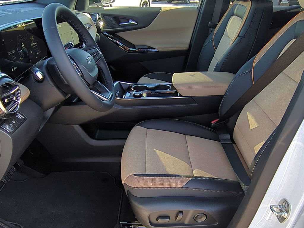 New 2026 Chevrolet Equinox ACTIV w/ Convenience Package III image 19