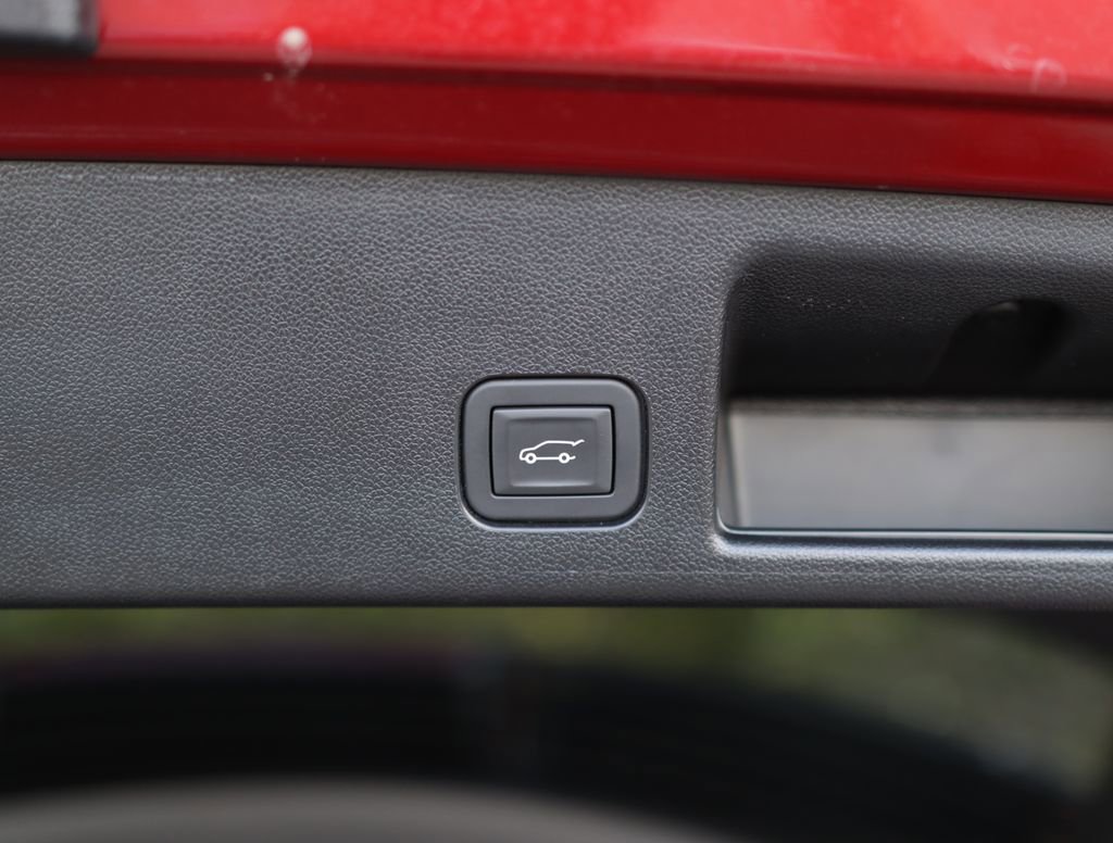 Used 2024 Chevrolet Equinox EV RS w/ Active Safety Package 3 FWD image 33